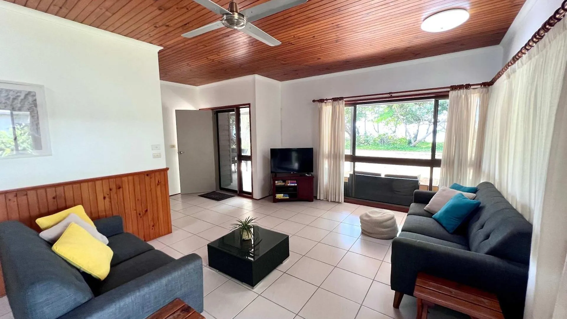 Bluefin House Villa Mission Beach